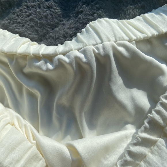 H&M Two Piece Skirt and Crop Top - Picture 4 of 7